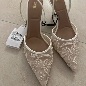 Zara Women's White Embroidered Sling Back heel